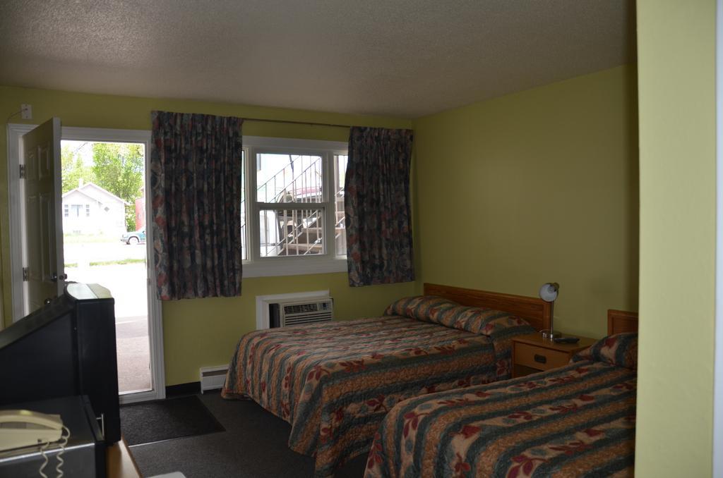 Coachman Inn Regina Extérieur photo